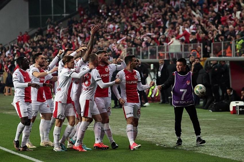 Galatasaray'dan Samsunspor'a gidiyor! Hüseyin Eroğlu yerli sıkıntısı yaşamamak için...