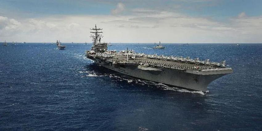 Dünyanın ilk siha gemisi TCG Anadolu Türkiye'nin gücüne güç kattı! İşte en büyük 2023'ün en büyük donanmaları...