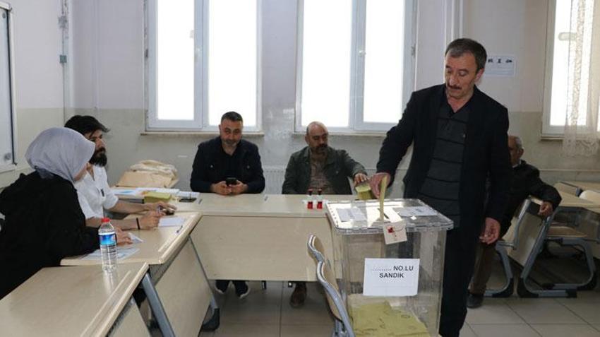 Cumhurbaşkanlığı Seçimi 2. tur! Türkiye sandık başına koştu