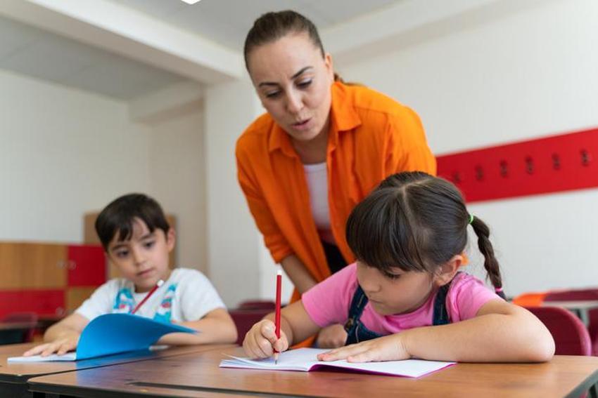 Yarın okullar tatil mi, 29 Mayıs Pazartesi okul var mı, yok mu? Seçimden sonra ilkokul, ortaokul ve lise tatil mi?