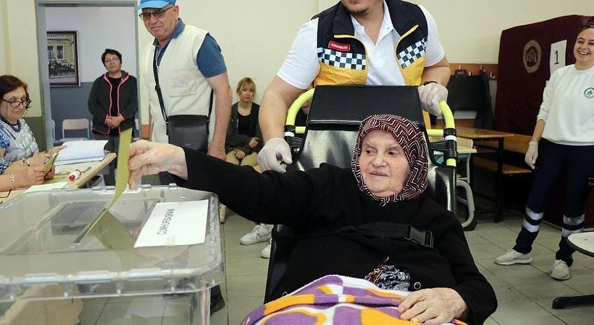 Gören dönüp bir kez daha baktı! Renkli görüntüler