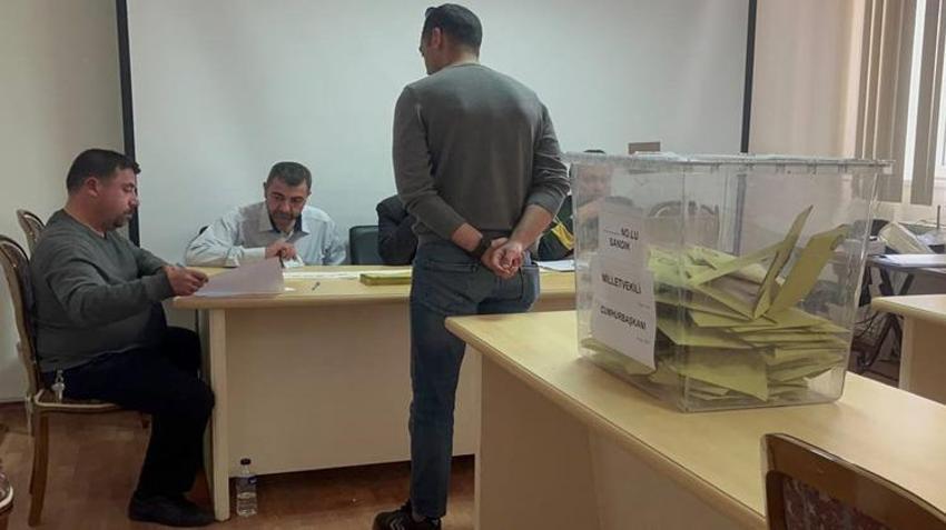 Sandıklar açıldı mı, oy sayımı başladı mı? YSK oy oranlarını açıkladı mı, 13. Cumhurbaşkanı kim oldu, oy sayımı bitti mi?