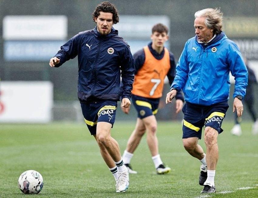 Becao ve Firmino'yu duyunca hemen menajerlerine haberi yolladılar! Fenerbahçe'de 8 ayrılık var