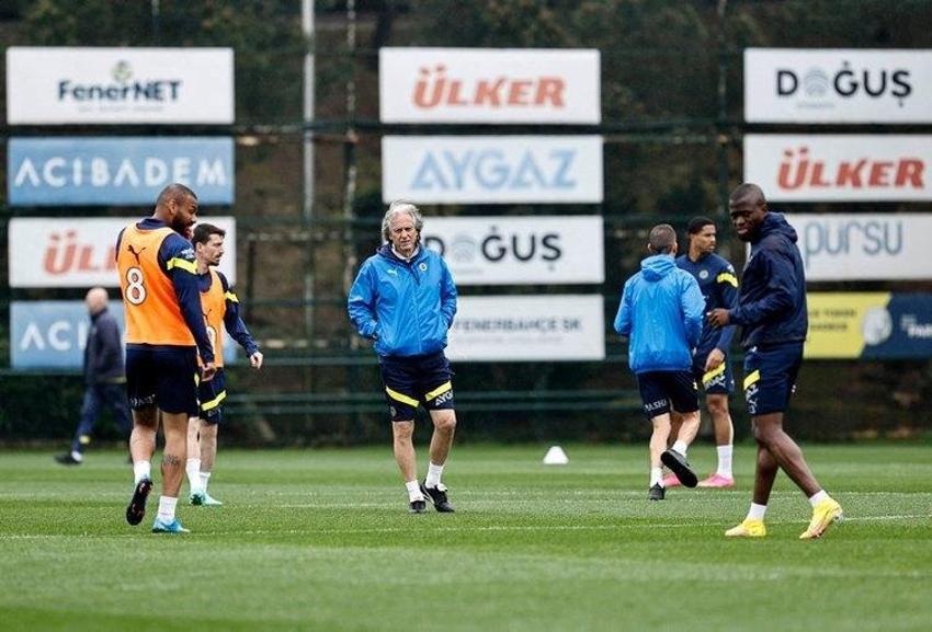 Becao ve Firmino'yu duyunca hemen menajerlerine haberi yolladılar! Fenerbahçe'de 8 ayrılık var