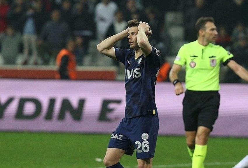 Becao ve Firmino'yu duyunca hemen menajerlerine haberi yolladılar! Fenerbahçe'de 8 ayrılık var