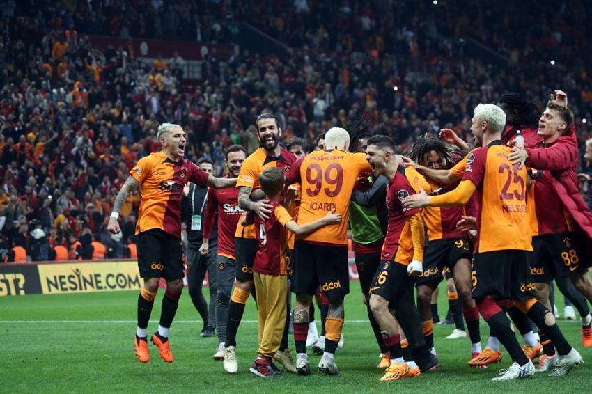 Galatasaray'da Muslera dönemi sona mı eriyor? Yeni kaleci bile belli oldu