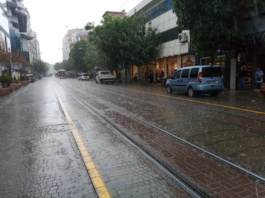 Meteoroloji'den son dakika uyarısı: Sağanak yağmur, sel ve dolu! Tarih belli oldu