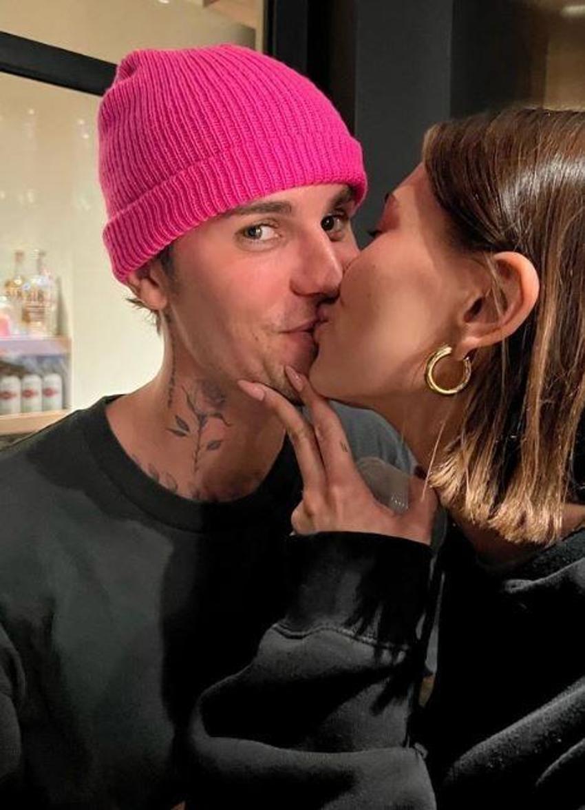Hailey Bieber'dan yeni paylaşım: Hayatımın en iyi yazını geçirmek üzereyim!