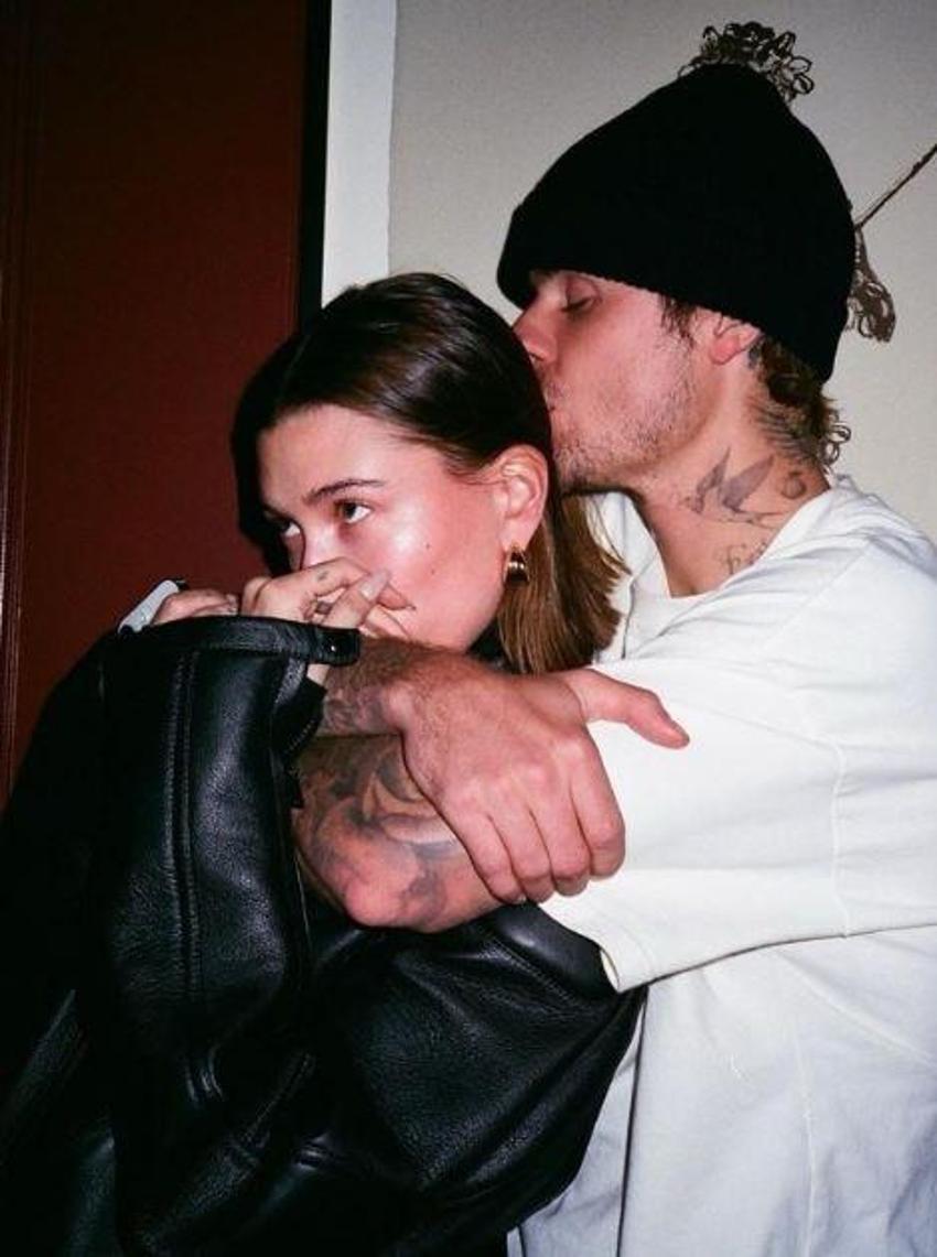 Hailey Bieber'dan yeni paylaşım: Hayatımın en iyi yazını geçirmek üzereyim!