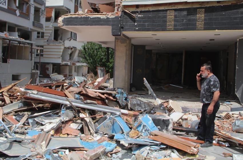 Bir dakikada 30 milyonluk birikimleri enkaz oldu! Depremzededen yürek burkan sözler