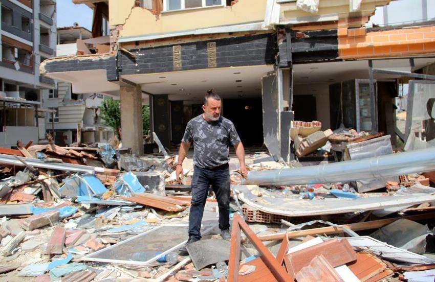 Bir dakikada 30 milyonluk birikimleri enkaz oldu! Depremzededen yürek burkan sözler