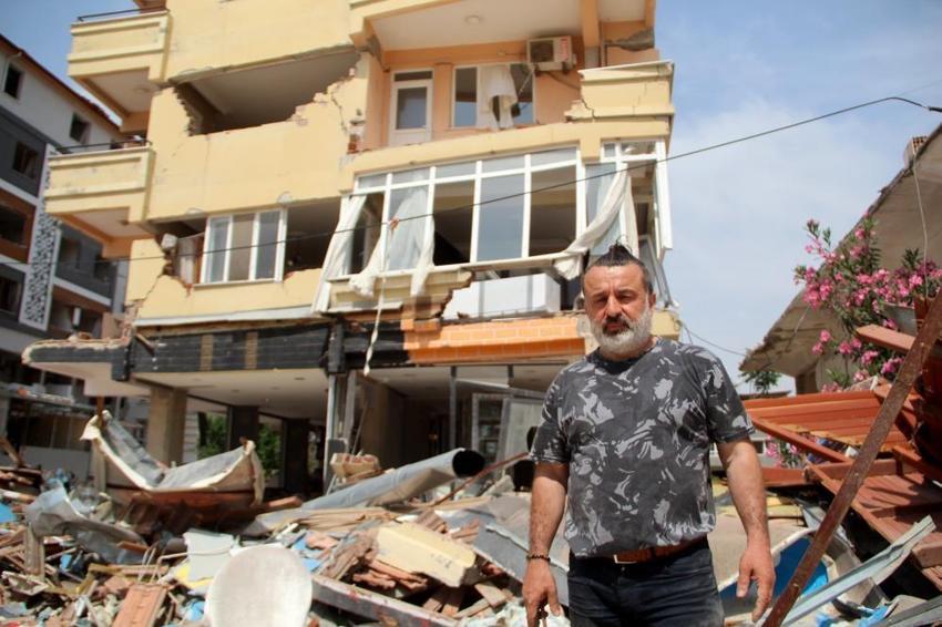 Bir dakikada 30 milyonluk birikimleri enkaz oldu! Depremzededen yürek burkan sözler