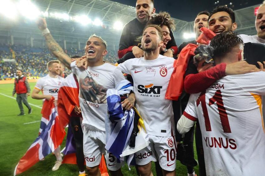 İtalyanlar ses getirdi: 9 sene burada şampiyonluk görmedi gitti Türkiye'de 1 yılda kupa kaldırdı