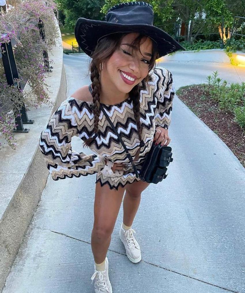 Zeynep Alkan'dan bikinili pozlar! Beğeni topladı