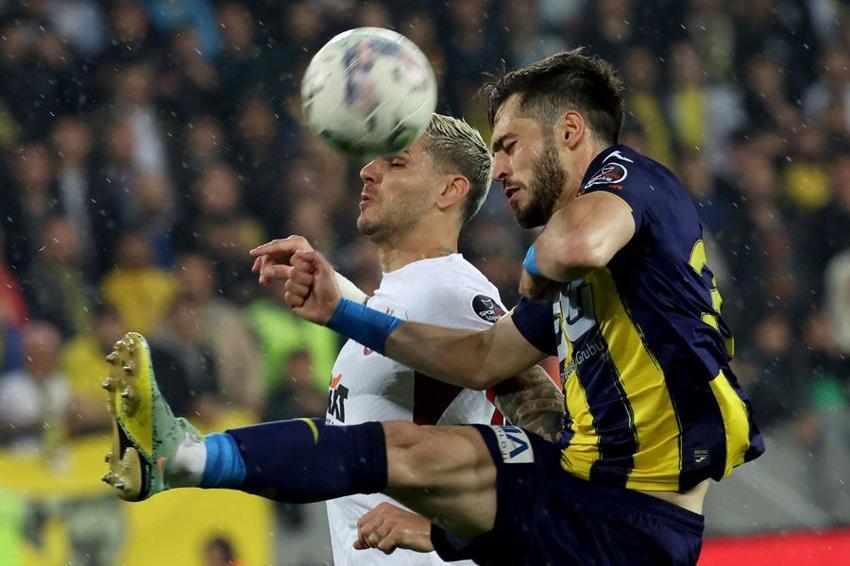 Herkes Kazımcan sandı ama değil! 7 gol 4 asist yapan oyuncunun hesabını kesti: Şampiyonlar Ligi temposunu kaldıramaz