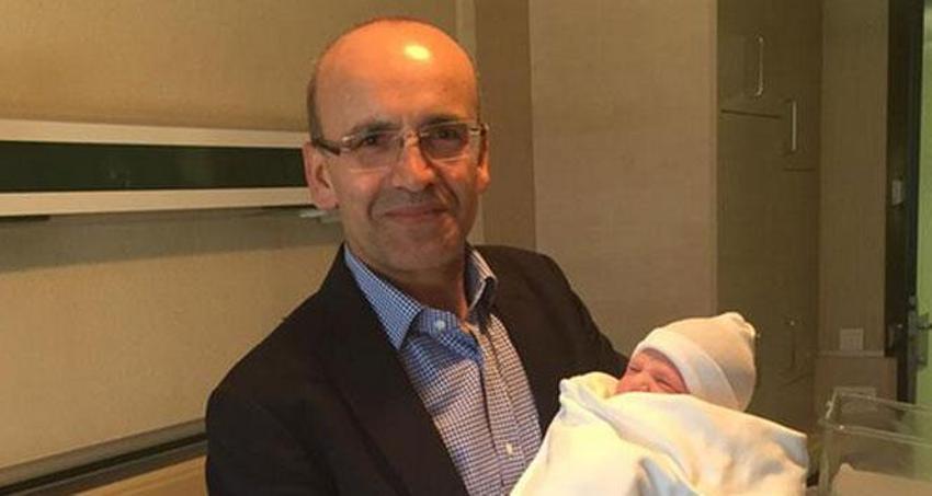 Mehmet Şimşek kimdir, kaç yaşında, nereli? Eski Maliye Bakanı Mehmet Şimşek yeni kabinede yer alacak mı?