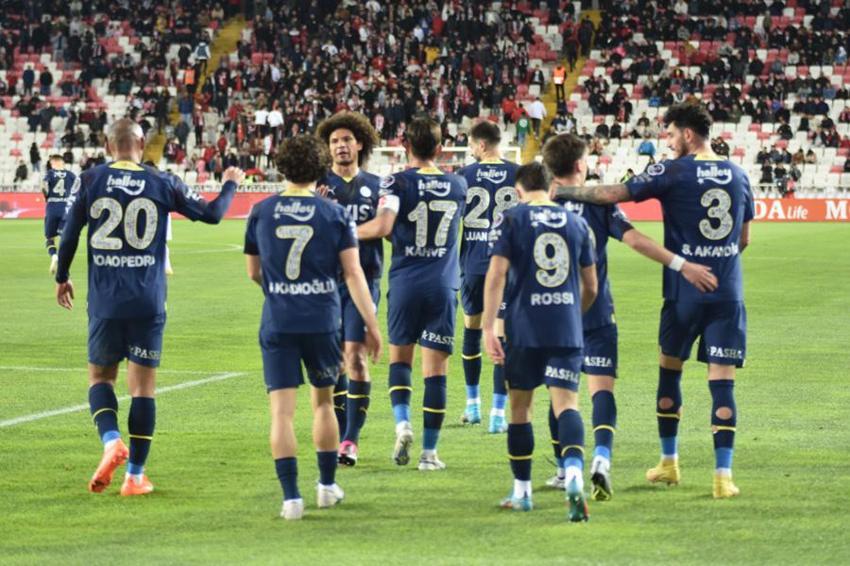 Ses kayıtları, İcardi ve Aboubakar'ın elden kaçması, Jorge Jesus'un inadı... İşte Fenerbahçe'nin bozulan büyüsü