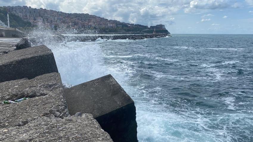 Meteoroloji son dakika uyardı: Yağmur dalgası illeri fena vuracak! Sel, fırtına, hortum alarmı