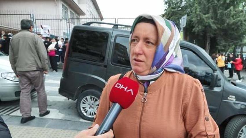 LGS heyecanı başladı! Abisinin kimliğini koşarak yetiştirdi