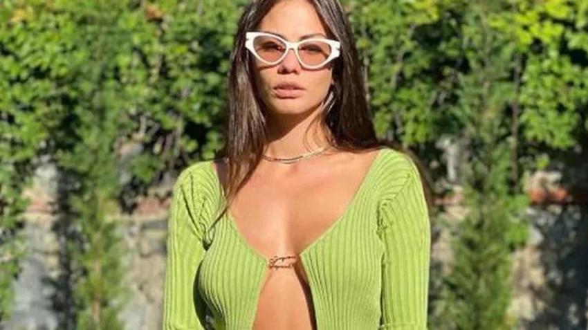 Demet Özdemir'den leopar bikinili poz! 'Ateş gibi yaktın geçtin'