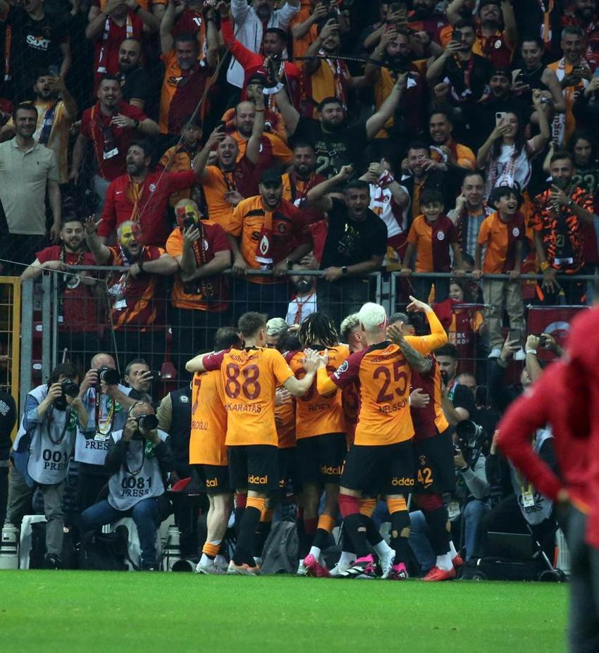 Zaniolo kariyerinde ilk kez bir maçta 2 gol attı! Galatasaray: 3 Fenerbahçe: 0