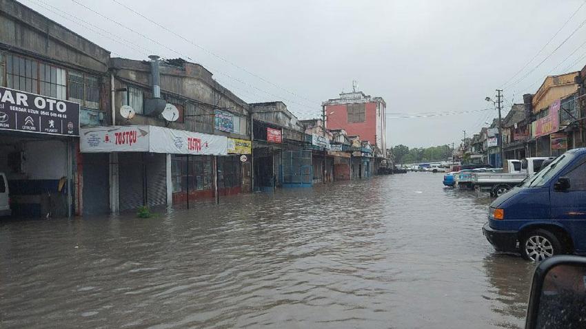 16 şehir için Meteoroloji'den sarı ve turuncu kodlu uyarı! Kastamonu ve Sinop için kuvvetli yağış alarmı...