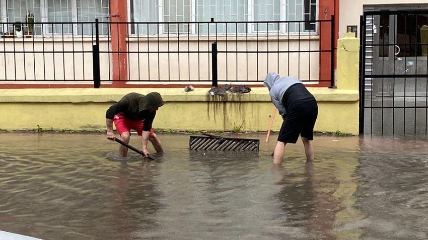 16 şehir için Meteoroloji'den sarı ve turuncu kodlu uyarı! Kastamonu ve Sinop için kuvvetli yağış alarmı...