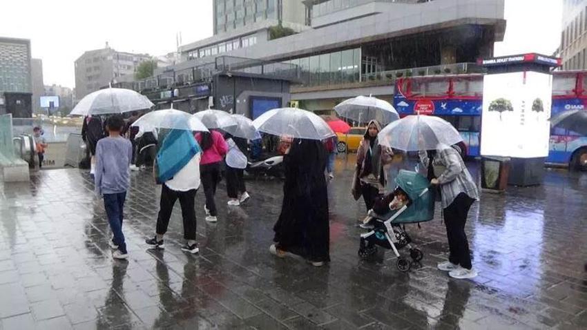 16 şehir için Meteoroloji'den sarı ve turuncu kodlu uyarı! Kastamonu ve Sinop için kuvvetli yağış alarmı...
