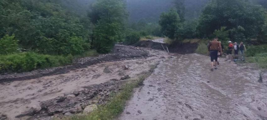16 şehir için Meteoroloji'den sarı ve turuncu kodlu uyarı! Kastamonu ve Sinop için kuvvetli yağış alarmı...