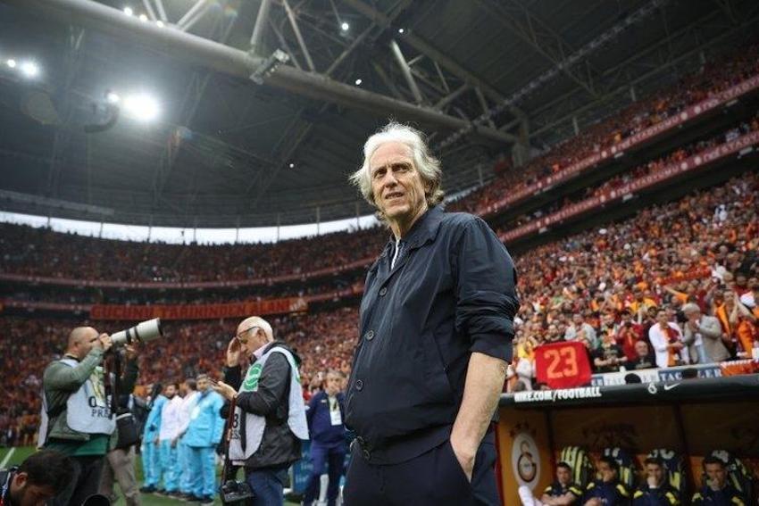 Jorge Jesus'un yerine Okan Buruk ve Emre Belözoğlu'nun hocası geliyor! 