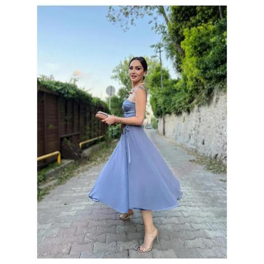 Birce Akalay 'Bu tuzağa düşmeyin' diyerek takipçilerini uyardı!