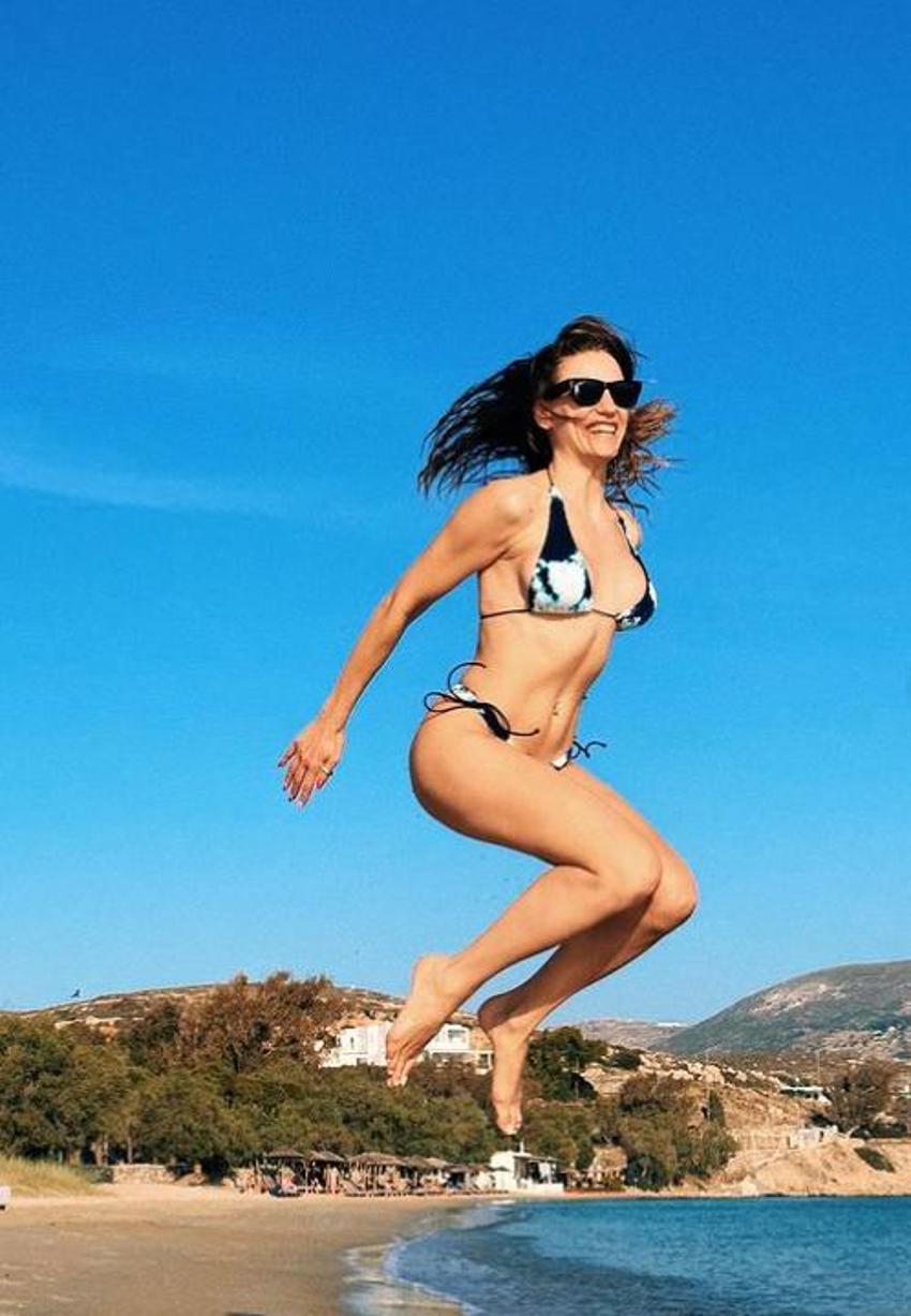 Serenay Sarıkaya'dan yeni pozlar geldi, sosyal medya yıkıldı
