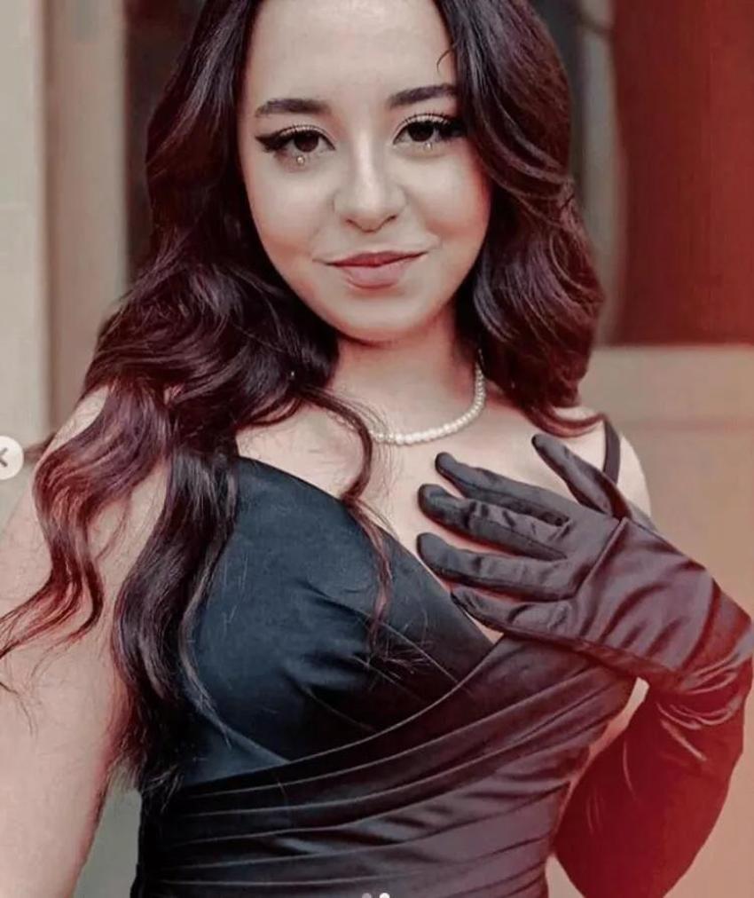 Bir zamanların çocuk yıldızı Beren Gökyıldız mezuniyet pozlarına yorum yağdı!