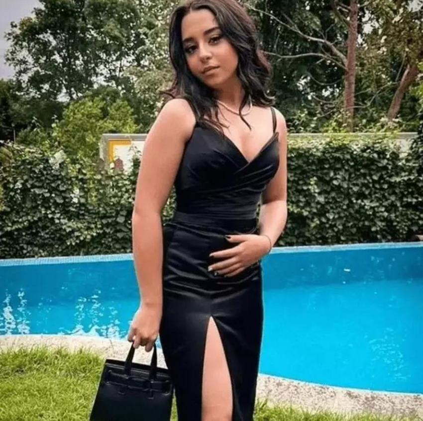 Bir zamanların çocuk yıldızı Beren Gökyıldız mezuniyet pozlarına yorum yağdı!