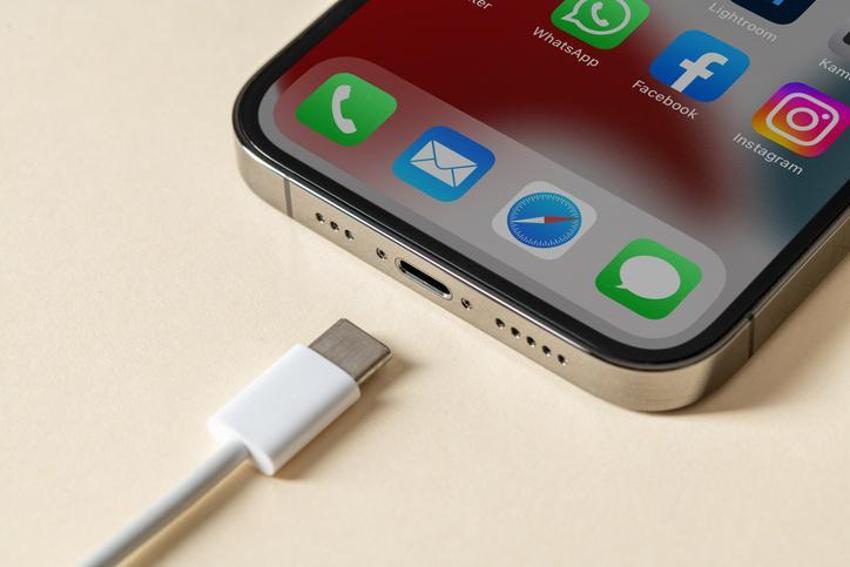 iPhone 11, 12, 12, 14 fiyat listesi! Iphone fiyatları düşecek mi, Apple Türkiye fiyatlarına zam mı yaptı? Fiyat güncellemesi sonrası yeni zamlı iphone fiyatları! (İphone zammı 2023)