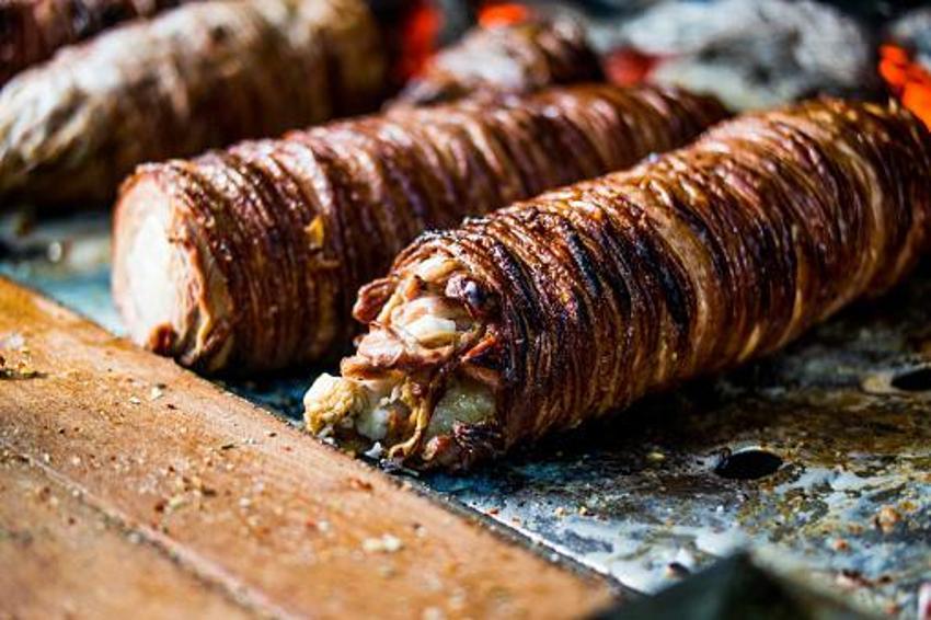 Şimdi de kokoreç! Yunanistan bir yemeğimizi daha sahiplendi