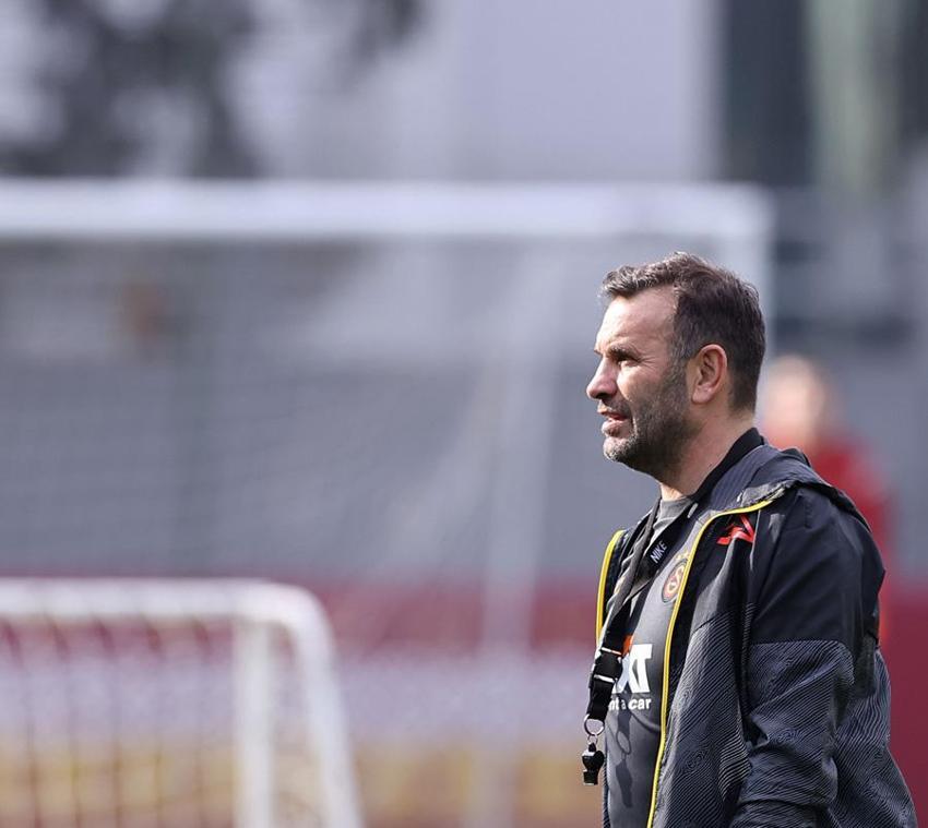 Okan Buruk ilk transferini açıkladı! 'Come to Galatasaray şeyine başlayalım'