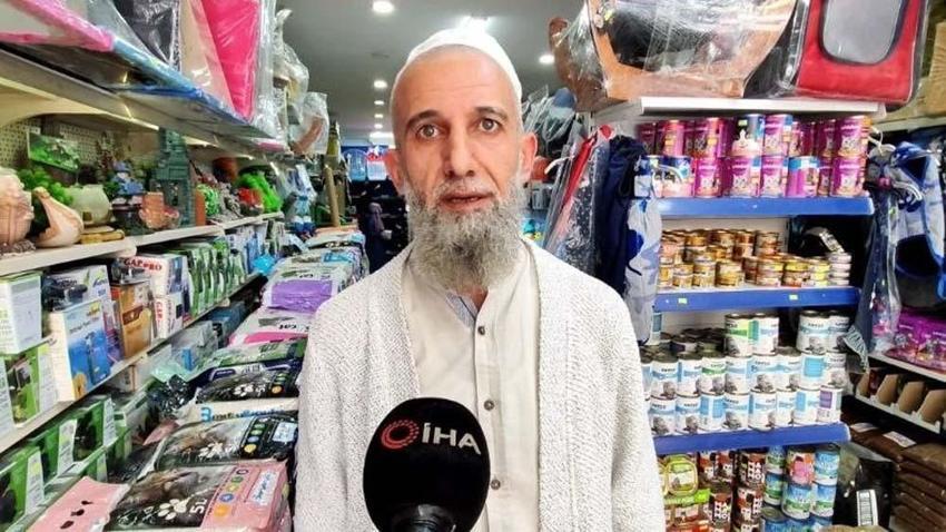 Hırsızlar petshoptan çaldıkları kuşları montun cebine sakladı