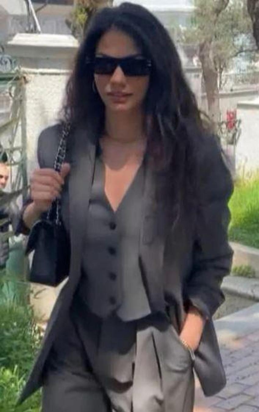 Demet Özdemir'in elbisesinin fiyatı ortaya çıktı! 'Asla bu kadar etmez'
