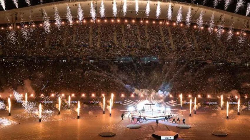 Dünya Şampiyonlar Ligi finalini İstanbul'da takip etti! Sahne şovu nefes kesti