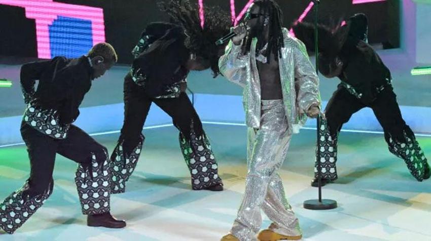 Dünya Şampiyonlar Ligi finalini İstanbul'da takip etti! Sahne şovu nefes kesti