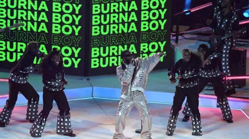 Dünya Şampiyonlar Ligi finalini İstanbul'da takip etti! Sahne şovu nefes kesti