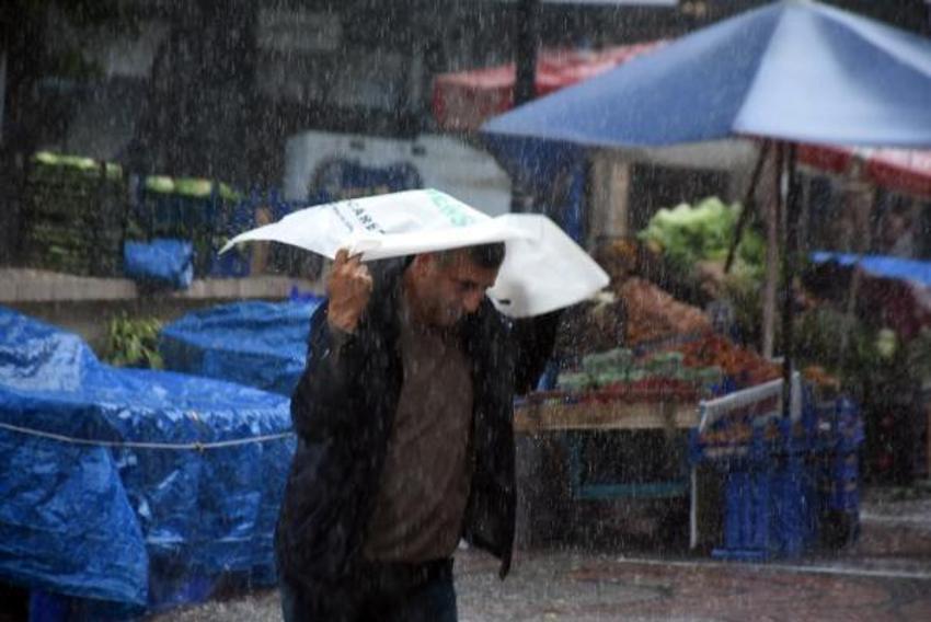 Kuvvetli yağış geliyor! Meteoroloji saat verip, sel felaketi uyarısı yaptı: 20 il için sarı kodlu alarm