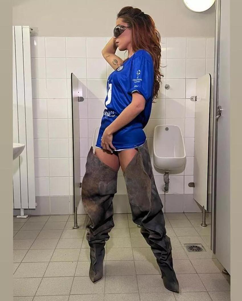 Türkiye'ye gelen Anitta tepki çekti! Demet Akalın'dan yorum gecikmedi