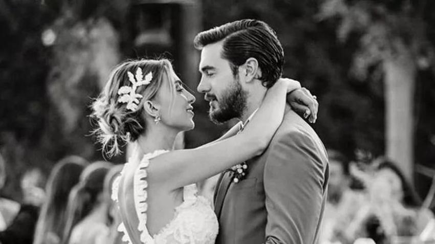 İsmail Ege Şaşmaz ve Hande Ünal iskelede aşka geldi!