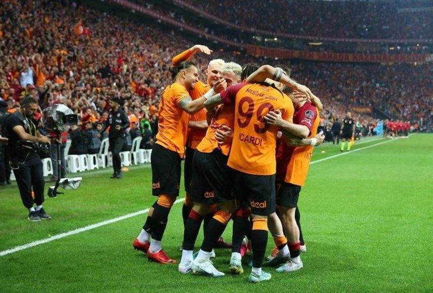 Alex Telles'in yedeği Galatasaray'a geliyor! Tsimikas derken yeni sol bek bulundu