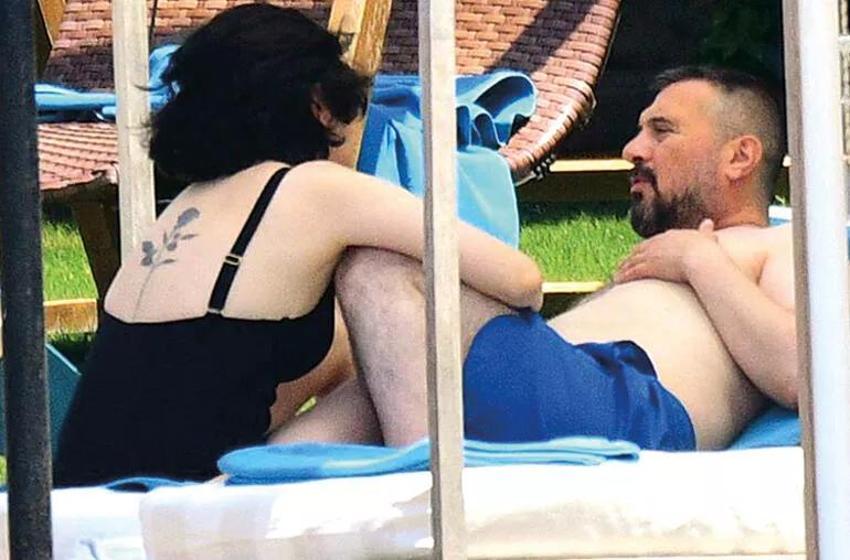 İskelede aşka geldiler! Ünlülerin Bozburun buluşması
