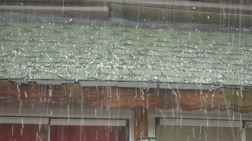 Sel ve sağanak tehlikesi! Meteoroloji son dakika illeri duyurdu, hava tersine döndü