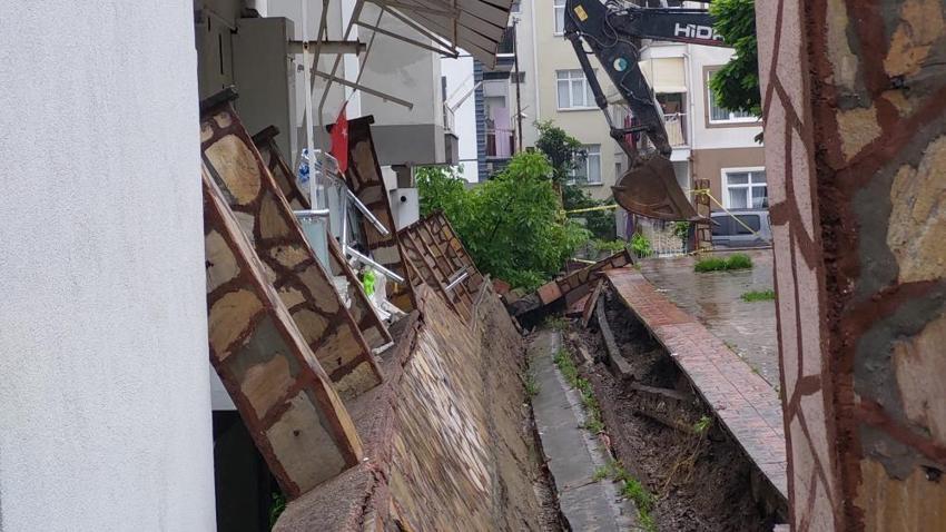 Sel ve sağanak tehlikesi! Meteoroloji son dakika illeri duyurdu, hava tersine döndü
