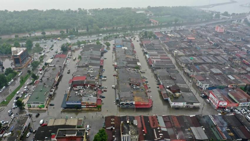Sel ve sağanak tehlikesi! Meteoroloji son dakika illeri duyurdu, hava tersine döndü